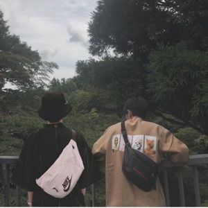 Meet your Posher, Xiaohe